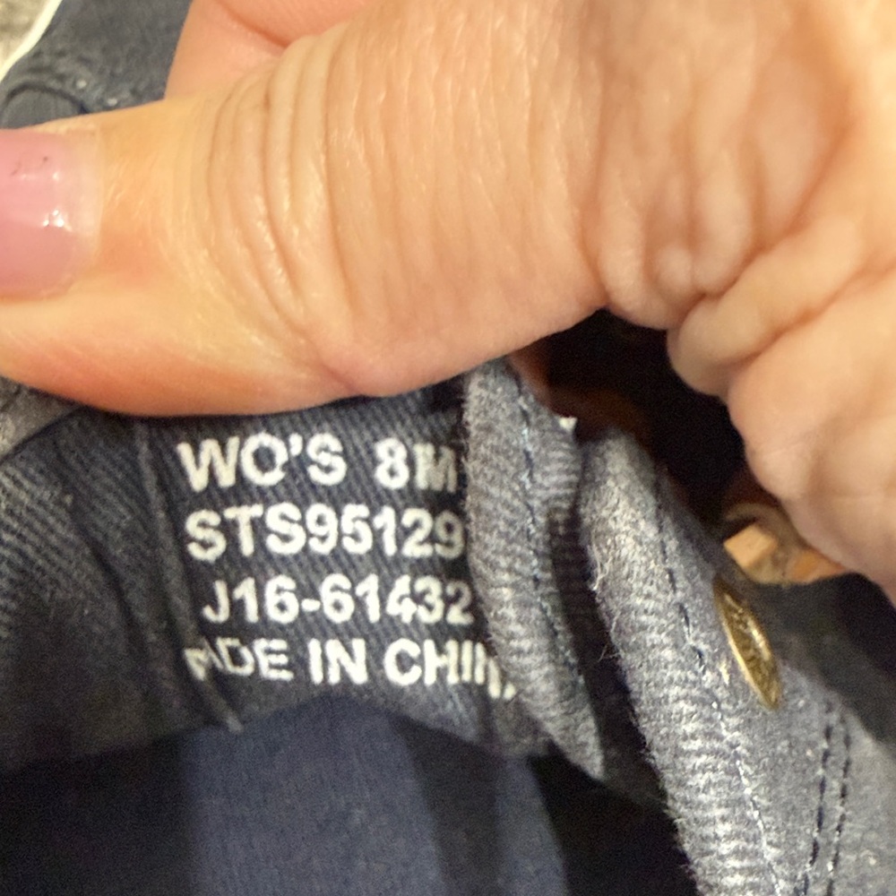 Sperry Women's Navy Sneakers with Tan Laces - Picture 4 of 5